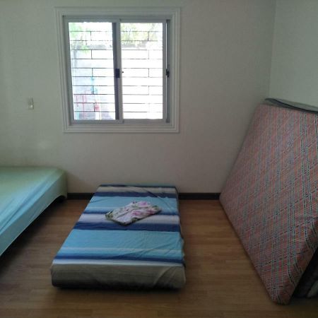 Cat Japanese Only At Uh Huh House Hostel Cebu Exterior foto